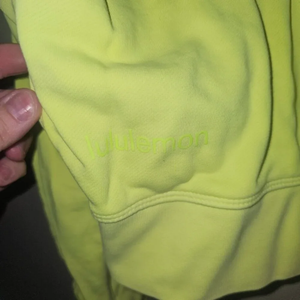 Lululemon Perfectly Oversized Cropped - Picture 3 of 4